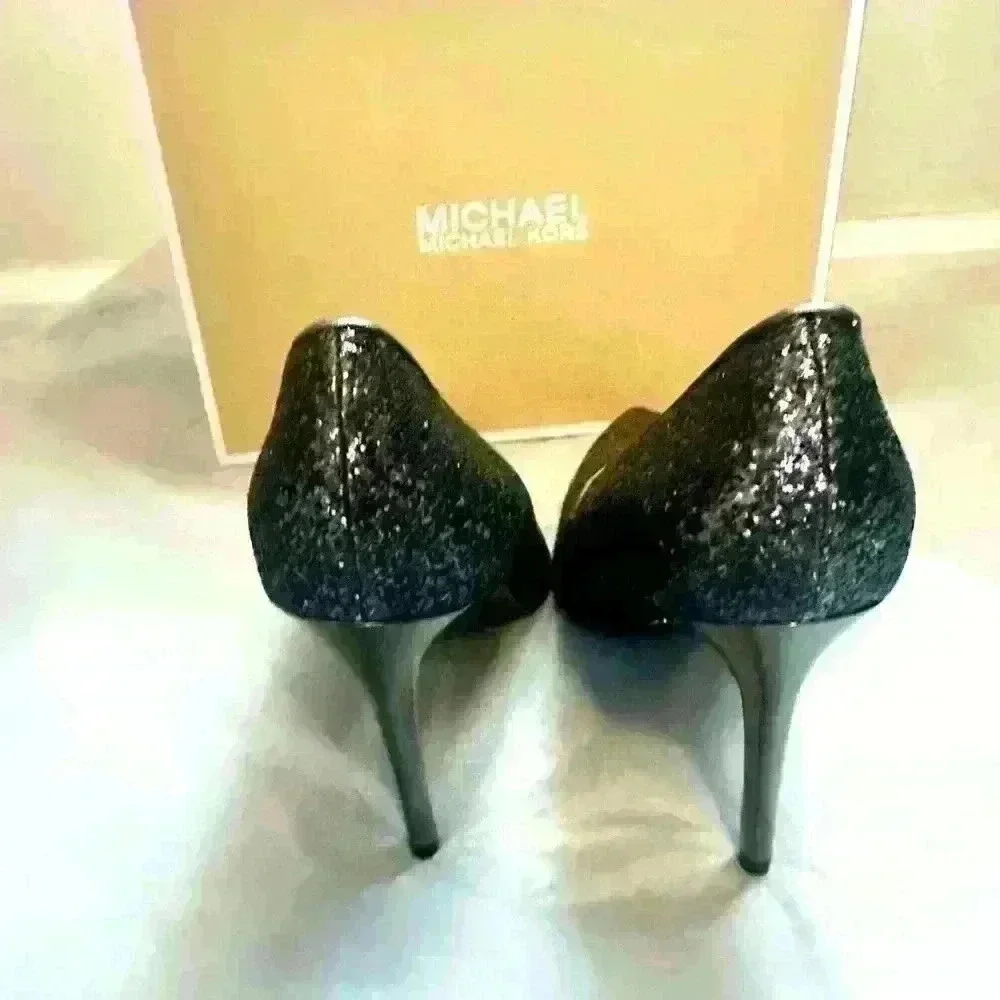 Michael Kors- Women’s Claire Pump Glitter Fabric Gunmetal Classic Heel Silver